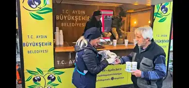 Aydın'dan Pazarcıya Sıcak Çorba