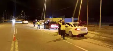 Drone ile Gece Trafik Denetimi: 17 Sürücüye Ceza