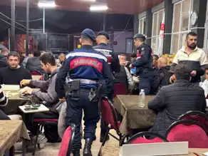 Jandarma, Üniversite Bölgesinde Güvenlik Uygulaması Yaptı