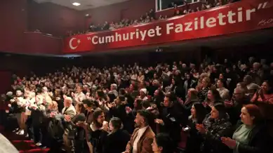 Aydın'da Kadına Şiddete Karşı Tiyatro Gösterisi