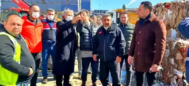 Kipaş Kağıt Fabrikası'nda Yangın! Ekipler Müdahale Ediyor
