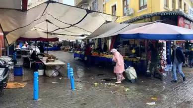 Aydın Efeler'de Yağmur Pazarı Vurdu