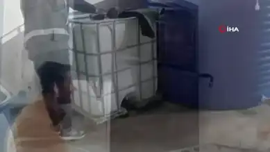 Sahte Alkol Baskını: 3 Gözaltı, 2500 Litre Etil Alkol Ele Geçirildi