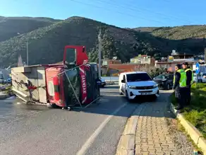 Aydın Söke'de İtfaiye Aracı Devrildi: 3 Yaralı