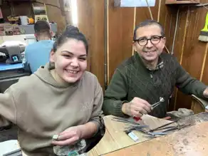İlk Kadın Kuyumcu: Bir Usta ve Çırağı Hikayesi