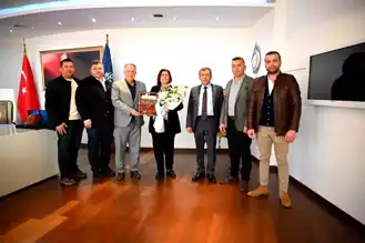 Didim ve Karacasu Belediye Başkanları Özlem Çerçioğlu'nu Ziyaret Etti