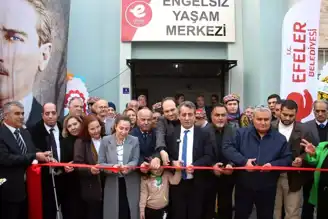Engelsiz Yaşam Merkezi Açıldı