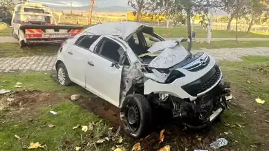Köy Yolu Kazası: Sürücü Ağır Yaralı