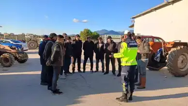 Köy Traktör Sürücülerine Güvenlik Eğitimi