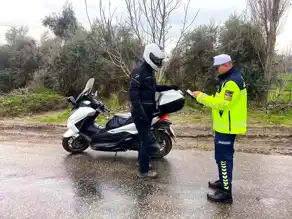 İncirliova'da Motosiklet Sürücülerine Trafik Eğitimi