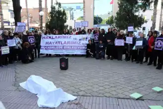 Söke'de Kadına Şiddete Hayır Yürüyüşü