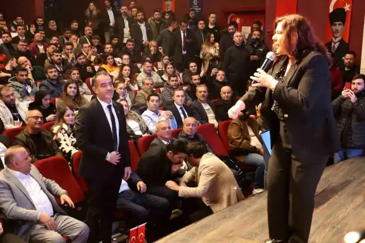 Büyükşehir Belediye Başkanı'ndan İlçe Başkanına Övgü