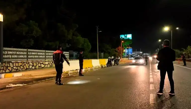 Aydın'da 125 Aranan Şahıs Yakalandı, Silah ve Uyuşturucu Ele Geçirildi