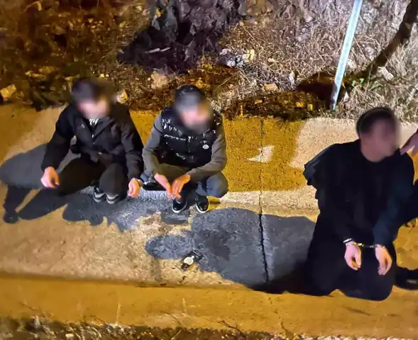 Ege'de Düzensiz Göçmen Operasyonu: 23 Kişi Yakalandı