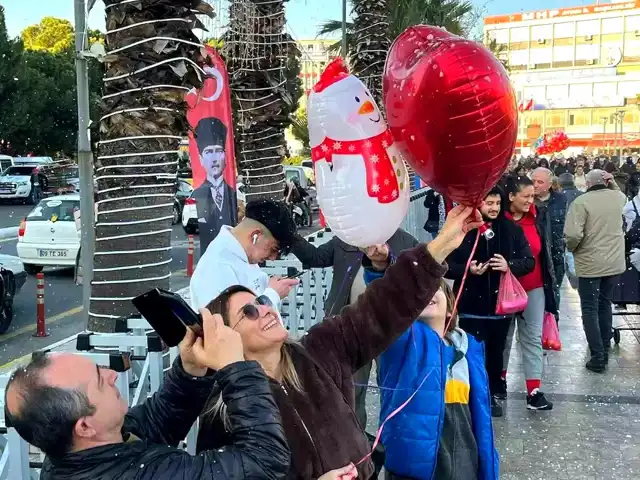 Aydın'da Yapay Kar Şenliği!