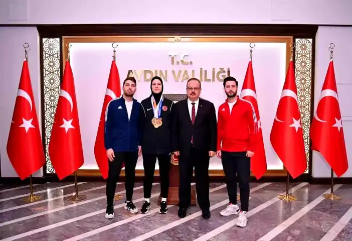 Elifnaz Köseoğlu Avrupa'da Üçüncü Oldu!