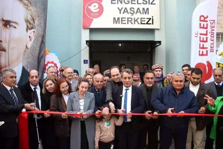Engelsiz Yaşam Merkezi Açıldı