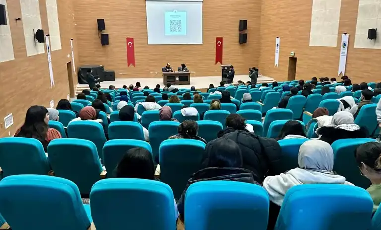 Eski Muhtar Adayı, Öğrencilerle Buluştu