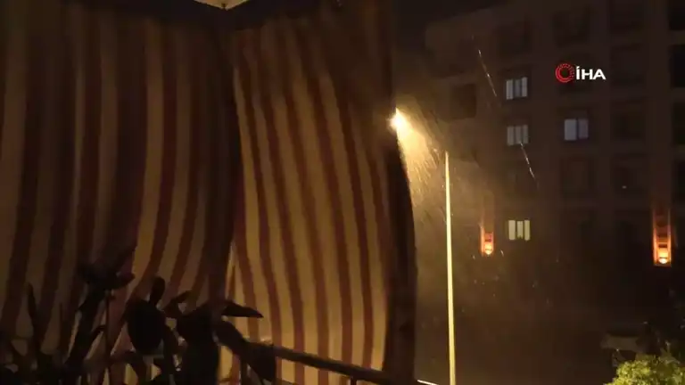 Aydın'da Kuvvetli Yağış Felaketi: Evler Sular Altında