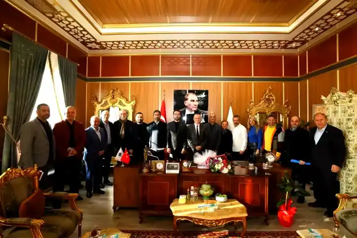 Yunusemre Belediye Başkanı Balaban, Gazetecileri Ağırladı
