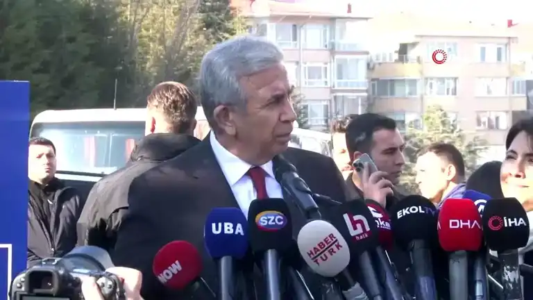 Özgür Özel: Hablemitoğlu, FETÖ'yü En İyi Anlatan Aydın!